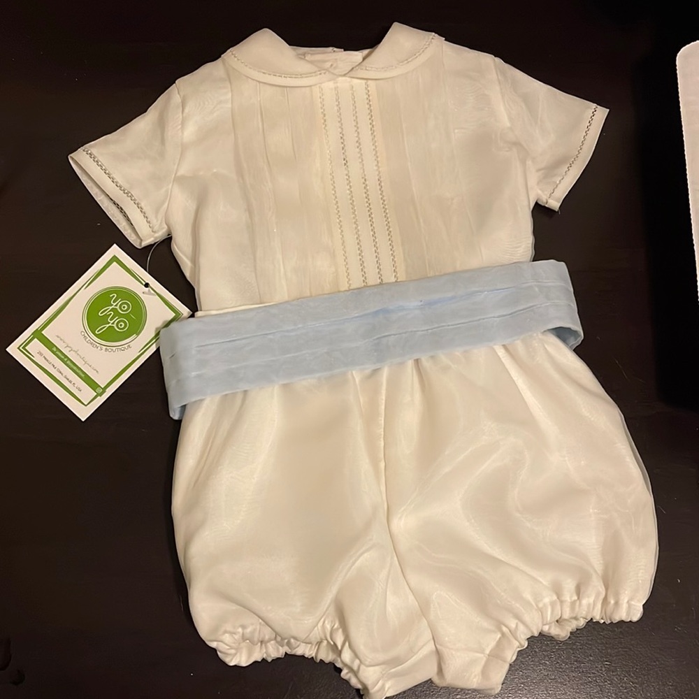 Off-White & Blue Bubble Outfit